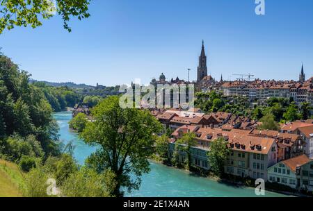 Vue sur la ville, vue sur la vieille ville, Cathédrale de Berne, quartier de Nydegg, rivière Aare, Berne, Canton de Berne, Suisse Banque D'Images