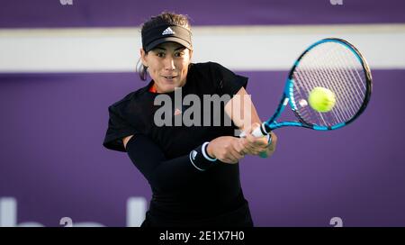 Garbine Muguruza d'Espagne en action contre Aliaksandra Sasnovich du Bélarus lors de la deuxième manche du tournoi de tennis féminin Open WTA 500 d'Abu Dhabi 9 le 2021 janvier 2021 à Abu Dhabi, Émirats arabes Unis - photo Rob Prange / Espagne DPPI / DPPI / LM Banque D'Images