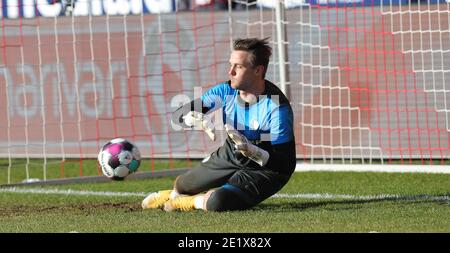 Ratisbonne, Allemagne. 10 janvier 2021. Firo: 10.01.2021, football, 2. Bundesliga, saison 2020/2021, 15e jour de match, Jahn Regensburg - VFL Bochum, Manuel Riemann, parade, puissance, chaud, | usage dans le monde entier crédit: dpa/Alay Live News Banque D'Images