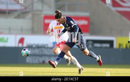 Ratisbonne, Allemagne. 10 janvier 2021. Firo: 10.01.2021, football, 2. Bundesliga, saison 2020/2021, 15e jour de match, Jahn Regensburg - VFL Bochum, Robert Zulj, action individuelle | usage dans le monde crédit: dpa/Alay Live News Banque D'Images