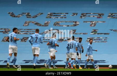 Etihad Stadium, Manchester, Lancashire, Royaume-Uni. 10 janvier 2021. Football de la coupe FA anglaise, Manchester City contre Birmingham City ; Bernardo Silva de Manchester City célèbre après avoir marquant le but d'ouverture après 8 minutes de crédit : action plus Sports/Alamy Live News Banque D'Images