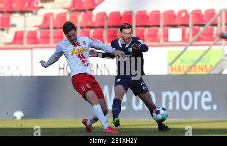 Ratisbonne, Allemagne. 10 janvier 2021. Firo: 10.01.2021, football, 2. Bundesliga, saison 2020/2021, 15e jour de match, Jahn Regensburg - VFL Bochum, duels, Maxim Leitsch | usage dans le monde crédit: dpa/Alay Live News Banque D'Images