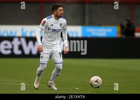 Crawley, Royaume-Uni. 10 janvier 2021. Pablo Hernandez de Leeds Unis en action pendant le jeu. Emirates FA Cup, 3e tour de match, Crawley Town v Leeds Utd au People's Pension Stadium, à Crawley, West Sussex, le dimanche 10 janvier 2021. Cette image ne peut être utilisée qu'à des fins éditoriales. Utilisation éditoriale uniquement, licence requise pour une utilisation commerciale. Aucune utilisation dans les Paris, les jeux ou les publications d'un seul club/ligue/joueur. photo par Steffan Bowen/Andrew Orchard sports photographie/Alay Live news crédit: Andrew Orchard sports photographie/Alay Live News Banque D'Images