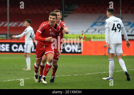 Crawley, Royaume-Uni. 10 janvier 2021. Jordan Tunnicliffe de Crawley Town (L) célèbre après avoir obtenu le troisième but de ses équipes. Emirates FA Cup, 3e tour de match, Crawley Town v Leeds Utd au People's Pension Stadium, à Crawley, West Sussex, le dimanche 10 janvier 2021. Cette image ne peut être utilisée qu'à des fins éditoriales. Utilisation éditoriale uniquement, licence requise pour une utilisation commerciale. Aucune utilisation dans les Paris, les jeux ou les publications d'un seul club/ligue/joueur. photo par Steffan Bowen/Andrew Orchard sports photographie/Alay Live news crédit: Andrew Orchard sports photographie/Alay Live News Banque D'Images