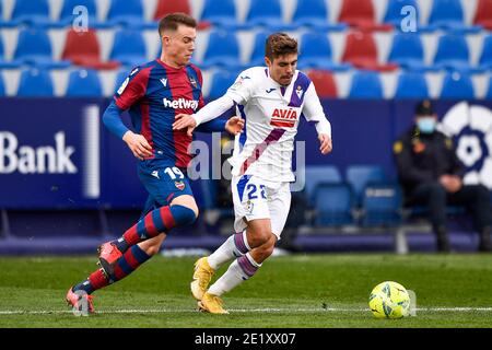 VALENCE, ESPAGNE - JANVIER 10: Clerc de Levante, Alejandro Pozo de SD Eibar pendant le match de la Liga Santander entre Levante UD et SD Eibar à Estad Banque D'Images