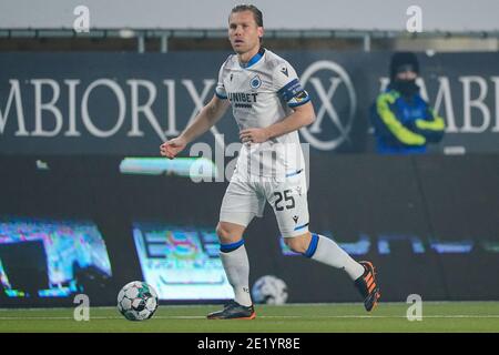 SINT TRUIDEN, BELGIQUE - JANVIER 10 : Ruud Vormer du Club Brugge lors du match Pro League entre STVV et Club Brugge à Stayen le 10 janvier 2021 à Sint Truiden, Belgique (photo de Jeroen Meuwsen/BSR AgencyOrange PicturesAlamy Live News) Banque D'Images