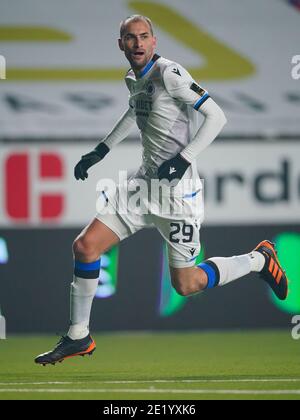 SINT TRUIDEN, BELGIQUE - JANVIER 10 : Bas Dost du Club Brugge lors du match Pro League entre STVV et Club Brugge à Stayen le 10 janvier 2021 à Sint Truiden, Belgique (photo de Jeroen Meuwsen/BSR AgencyOrange PicturesAlamy Live News) Banque D'Images