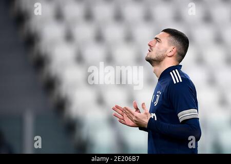 Turin, Italie. 10 janvier 2021. TURIN, ITALIE - 10 janvier 2021: Merih Demiral de Juventus FC prie avant la série UN match de football entre Juventus FC et US Sassuolo. Juventus FC a remporté 3-1 victoires sur les États-Unis Sassuolo. (Photo de Nicolò Campo/Sipa USA) crédit: SIPA USA/Alay Live News Banque D'Images