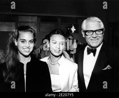 Cary Grant avec sa femme Barbara Harris et sa fille Jennifer Grant 10/1981 crédit : Ralph Dominguez/MediaPunch Banque D'Images