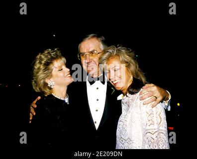 Ed McMahon avec sa femme Victoria et sa fille Claudia crédit: Ralph Dominguez/MediaPunch Banque D'Images