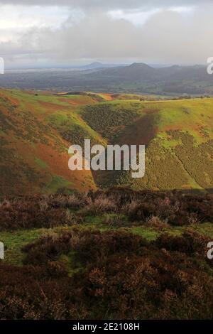 Vue sur le parcours de golf de Church Stretton depuis long Mynd, Shropshire Banque D'Images