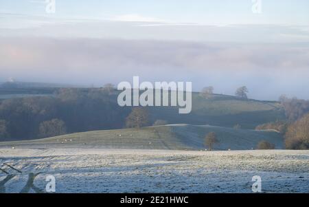 Paysage en hiver près d'Ilmington, Cotswolds, Warwickshire, Angleterre. Banque D'Images