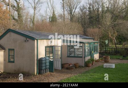 Travaux de construction pour convertir un bâtiment extérieur dans le Devon rural, Angleterre, Royaume-Uni Banque D'Images