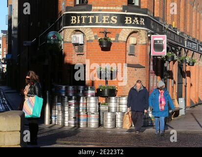 Belfast Streets calme pendant la dernière série de mesures de verrouillage Pour contenir le coronavirus Picture Mal McCann Banque D'Images