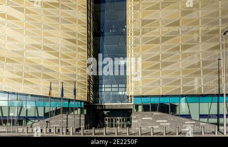 L'entrée de l'immeuble Irish Central Bank, sur le quai North Wall de la rivière Liffey, a ouvert en 2017, le bâtiment est en forme de triangle. Banque D'Images