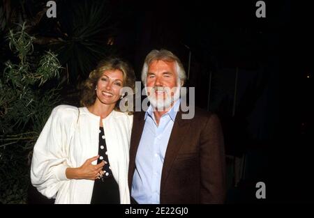 Kenny Rogers et son épouse Marianne Gordon 1985 crédit : Ralph Dominguez/MediaPunch Banque D'Images