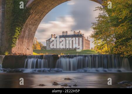 Dalkeith Country Park lors d'un après-midi d'automne ensoleillé Une excursion d'une journée idéale au départ d'Édimbourg en Écosse Banque D'Images