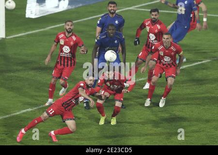 Téhéran, Iran. 11 janvier 2021. Perspalis joueurs pendant la Ligue Pro du Golfe Persique 2020/21 entre Estebhlal et Perspalis au stade Azadi à Téhéran, en Iran. Alireza Zeinali/SPP crédit: SPP Sport presse photo. /Alamy Live News Banque D'Images