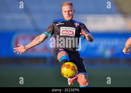 Novara, Italie. 10 janvier 2021. Giuseppe Panico (#11 Novara) pendant le match italien série C entre Novara Calcio 1908 et Olbia Calcio 1905 Cristiano Mazzi/SPP crédit: SPP Sport Press photo. /Alamy Live News Banque D'Images