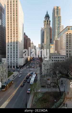 Le centre-ville de Chicago et magnifique Mile vu d'un angle élevé Banque D'Images