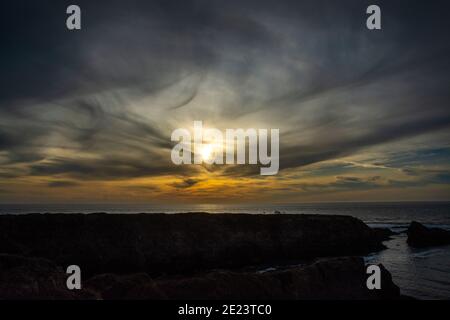 Coucher de soleil sur la côte de Mendocino, Californie Banque D'Images