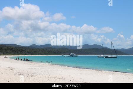 Outdoor Living Australia, Whitehaven Beach, sur Whitsunday Island, Queensland, Australie. Banque D'Images