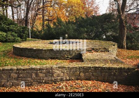 Ruines de la tour d'entrée du château de Piast à Cieszyn. Pologne Banque D'Images