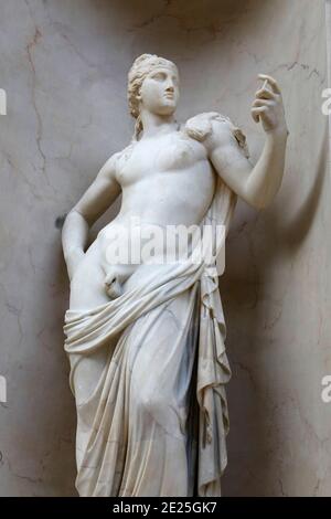 Musée du Louvre, Paris, France. Bacchus, marbre, 2ème siècle. Banque D'Images