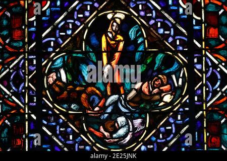 Cathédrale notre Dame de Lausanne. Fenêtre en vitrail. Jésus priant dans le jardin de Gethsemane après la Cène de Charles Clément. Faites glisser Banque D'Images