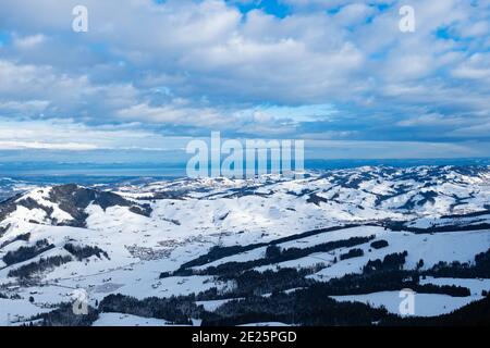 Panorama d'hiver depuis Kronberg, une montagne à Cantone Appenzell, Suisse Banque D'Images