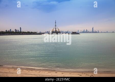 Le Koweït, Kuwait City, Kuwait, Marina Waves - complexe de loisirs de trois étages d'un complexe de loisirs spécialisé dans les activités de la terre et de la mer Banque D'Images