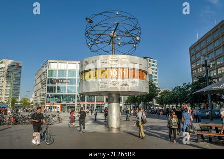 Weltzeituhr, Alexanderplatz, Mitte, Berlin, Deutschland Banque D'Images