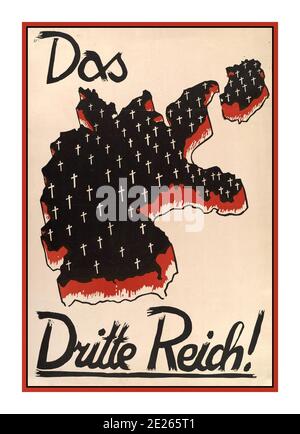 1932 Archive élections anti-nazies allemandes propagande DAS DRITTE REICH le troisième Reich! Election Propaganda Poster Allemagne carte de l'Allemagne comme un cimetière avec des croix blanches des années 1930 Dessin d'une carte en relief de l'Allemagne, tachée de sang et remplie de croix blanches marquant les tombes. Affiche politique anti-nazie des élections fédérales allemandes de 1932. L'affiche représente l'Allemagne saignante et couverte de croix, ce qui implique que si les nazis gagnaient le pouvoir, leurs systèmes de violence et d'intimidation feraient souffrir l'Allemagne et son peuple. En juin 1932, l'Allemagne était profondément dans les affres de la Grande dépression. Banque D'Images