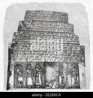 L'Obélisque noir de Salmanasar III est une sculpture de calcaire noir assyrien avec de nombreuses scènes et inscriptions de bas-relief. Il vient de Nimrud (ancien Kalhu), dans le nord de l'Irak, et commémore les événements du roi Shalmaneser III Ancienne illustration de la gravure du livre Universal History de Oscar Jager 1890 Banque D'Images