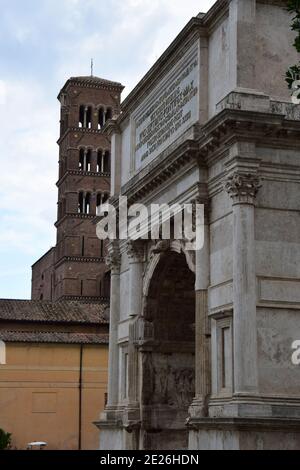 Arche de Titus - Rome, Italie Banque D'Images