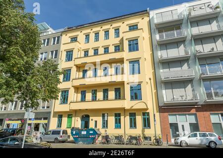 BUENDNIS 90 / DIE GRUENEN, Bundesgeschäftsstelle, Platz vor dem Neuen Tor, Mitte, Berlin, Allemagne Banque D'Images