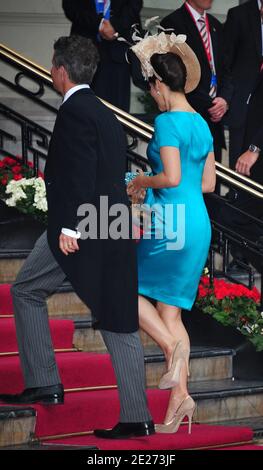 Le Prince héritier Frederik et la Princesse Marie du Danemark arrivent au dîner officiel à la suite du mariage religieux du Prince Abert II de Monaco à Charlene Wittstock à l'Opéra de Monte-Carlo à Monaco le 2 juillet 2011. Les célébrations sont suivies d'une liste d'invités de familles royales, de célébrités mondiales et de chefs d'États. Photo par ABACAPRESS.COM Banque D'Images