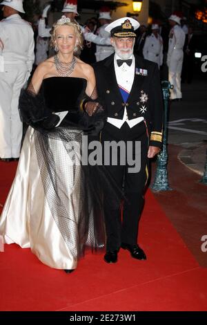 Le prince Michael et la princesse Alexandra de Kent arrivent pour le dîner officiel à la suite du mariage religieux du prince Abert II de Monaco à Charlene Wittstock à l'Opéra de Monte-Carlo à Monaco le 2 juillet 2011. Les célébrations sont suivies d'une liste d'invités de familles royales, de célébrités mondiales et de chefs d'États. Photo par ABACAPRESS.COM Banque D'Images