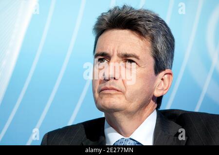 Philippe de Fontaine vive Curtaz, Vice-président de la Banque européenne d'investissement, participe au Forum financier Europlace 2011 de Paris, le 05 juillet 2011. Photo de Stephane Lemouton/ABACAPRESS.COM Banque D'Images