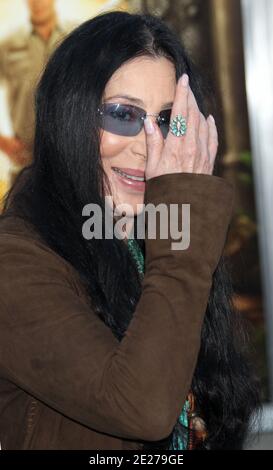 Cher, Zookeeper, première mondiale au Regency Village Theatre de Westwood, Los Angeles, CA, Etats-Unis, 6 juillet 2011. (Photo : cher). Photo de Baxter/ABACAPRESS.COM Banque D'Images