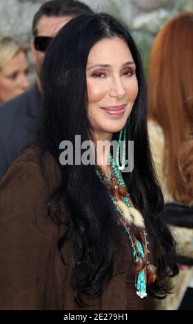 Cher, Zookeeper, première mondiale au Regency Village Theatre de Westwood, Los Angeles, CA, Etats-Unis, 6 juillet 2011. (Photo : cher). Photo de Baxter/ABACAPRESS.COM Banque D'Images