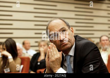 L'ancien ministre français du travail, Eric Woerth, assiste à une convention de droite du parti au pouvoir de l'UMP, sur les défis de l'immigration, qui s'est tenue à l'Assemblée nationale à Paris, en France, le 07 juillet 2011. Photo de Stephane Lemouton/ABACAPRESS.COM Banque D'Images