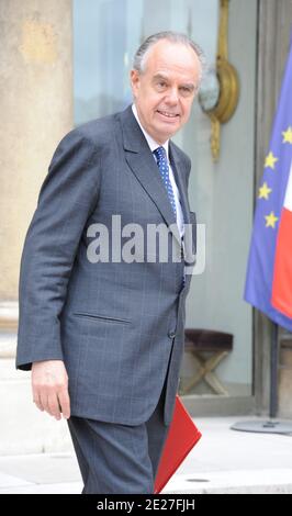 Quitte la réunion hebdomadaire du cabinet à l'Elysée Palace, à Paris, en France, le 20 juillet 2011. Photo par ABACAPRESS.COM Banque D'Images