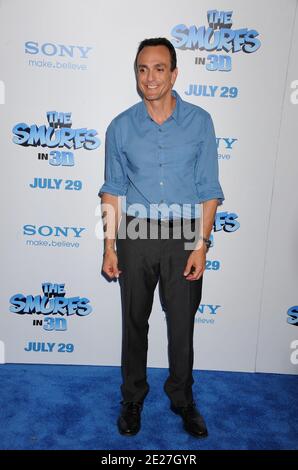 Hank Azaria participe à la première mondiale en 3D de 'The Schtroumpfs', qui s'est tenue au théâtre Ziegfeld à New York, NY, Etats-Unis, le 24 juillet 2011. Photo par Graylock/ABACAPRESS.COM Banque D'Images