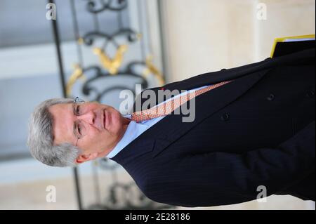 Le conseiller diplomatique du Président français et Sherpa Jean-David Levitte arrivent à la 19e conférence annuelle des ambassadeurs à l'Elysée Palace à Paris, en France, le 31 2011 août. Photo de Mousse/ABACAPRESS.COM Banque D'Images