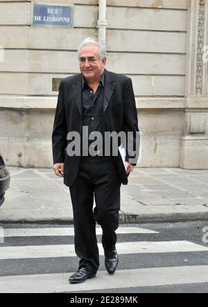 Dominique Strauss-Kahn vient rendre visite à son avocat Jean Veil à Paris, en France, le 7 septembre 2011. Photo par ABACAPRESS.COM Banque D'Images