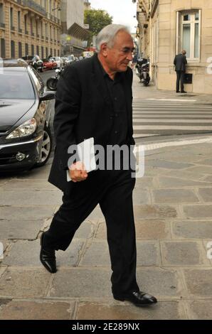 Dominique Strauss-Kahn vient rendre visite à son avocat Jean Veil à Paris, en France, le 7 septembre 2011. Photo par ABACAPRESS.COM Banque D'Images