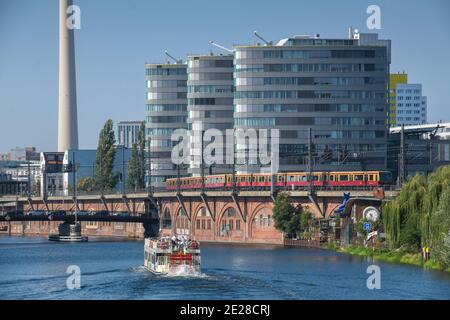 BVG, Trias-Haus, Spree, Holzmarktstraße, Mitte, Berlin, Allemagne Banque D'Images