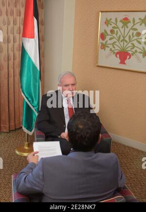 EXCLUSIF - le ministre des Affaires étrangères de l'Autorité palestinienne Riyad Al-Malki tient aujourd'hui une conférence de presse à l'hôtel Millennium un Plaza de New York, NY, USA, le 18 septembre 2011. Photo de Luiz Rampelotto/ABACAPRESS.COM Banque D'Images