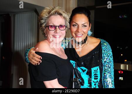 Françoise Labourde et Hermine de Clermont-Tonnerre participant au 26e 'Gala de l'aide a l'enfant Refugie' qui s'est tenu à la salle Gaveau à Paris, en France, le 26 septembre 2011. Photo de Giancarlo Gorassini/ABACAPRESS.COM Banque D'Images